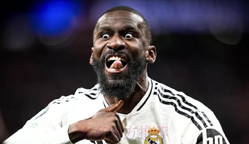 在法兰克福机场误解并辱骂一名球迷 吕迪格道歉 在法兰克福机场误解并辱骂一名球迷 吕迪格道歉